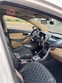 هیۆندای ئەلەنترا